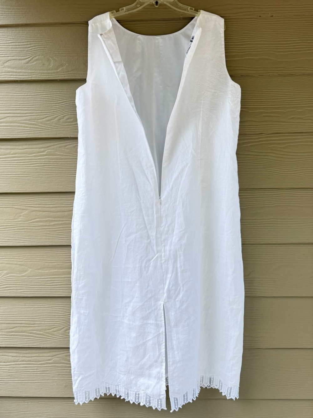 La Rea Linen Sleeveless White Midi Dress with Lace Trim - Picture 4 of 11